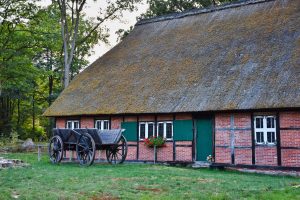 Fachwerkhaus mit Reetdach in Wilsede