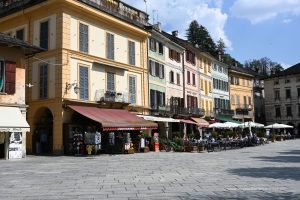 Auf der Piazza in Orta San Giulio