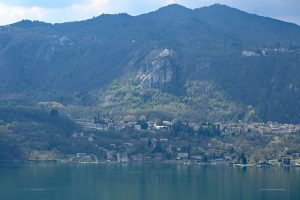 Kirche oberhalb vom Lago Iseo