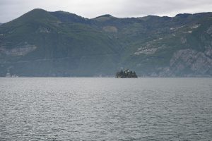Kleine Insel im Lago Iseo