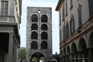 Porta Torre in Como
