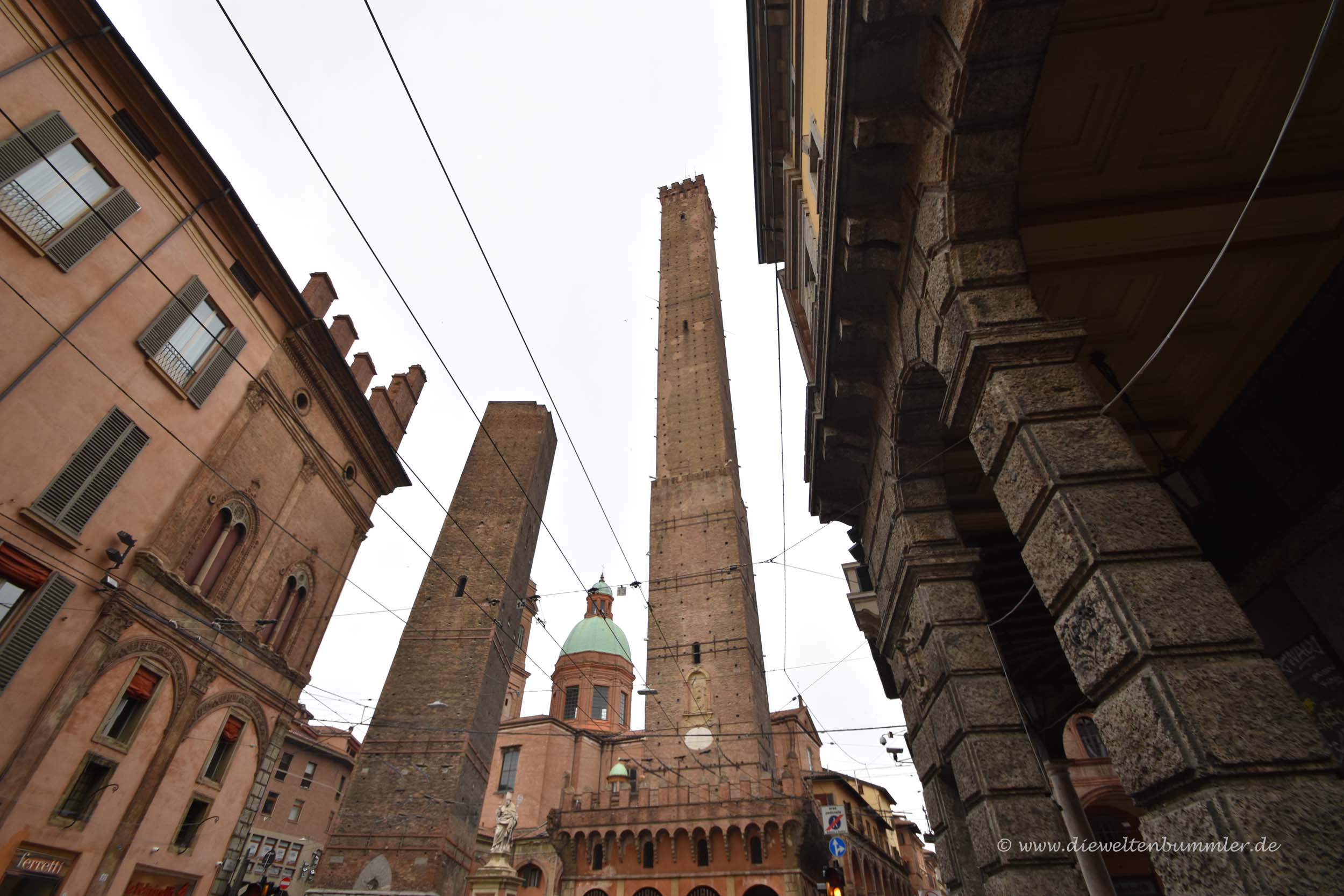Die beiden Türme von Bologna