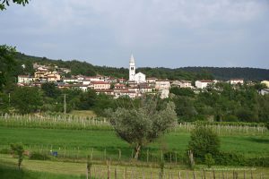 Dorf im Vipava-Tal