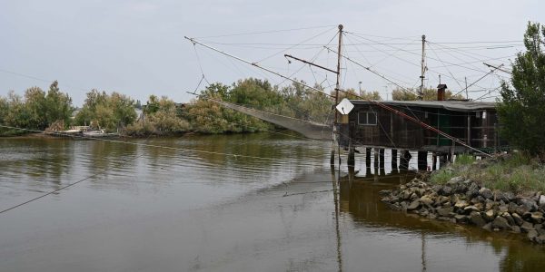 Fischerhäuser im Po-Delta