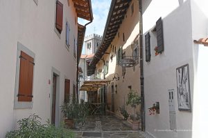 Gasse in Smartno