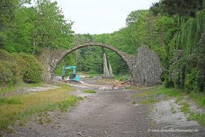 Rakotzbrücke bei Renovierung
