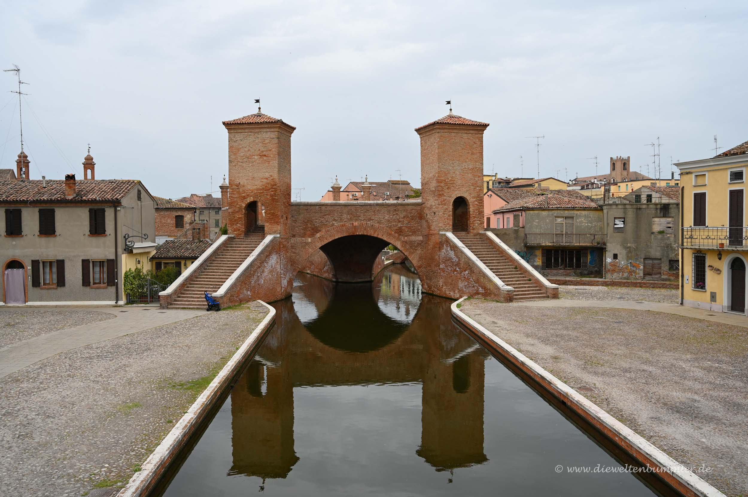 Seltsame Brücke in Comacchio