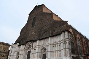 Unfertige Kathedrale in Bologna