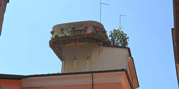 Ungewöhnlicher Balkon
