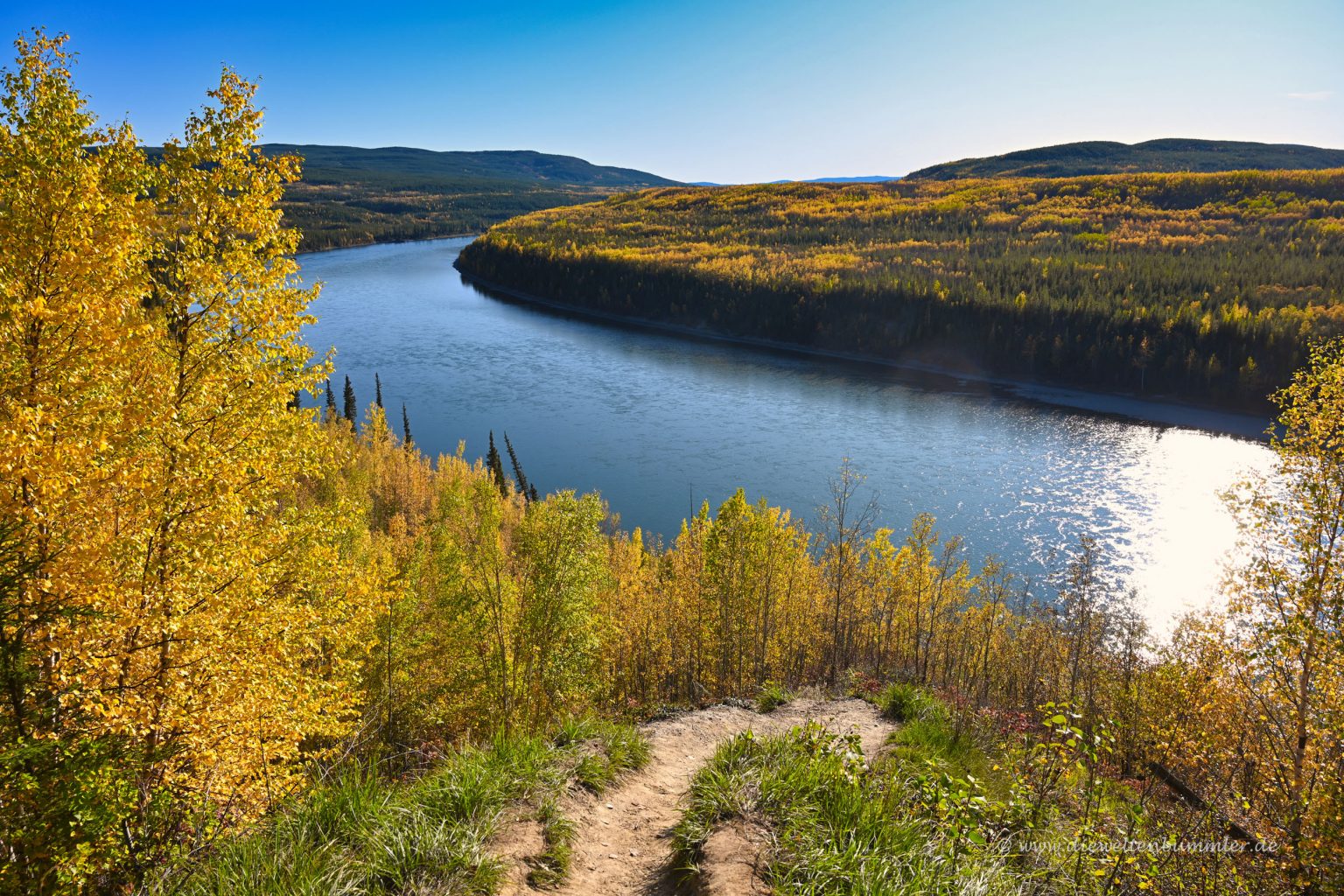 Blick auf den Liard River