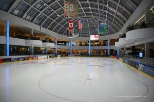 Eisfläche im Einkaufszentrum