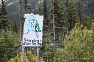 Hinweis auf Zeitzonenwechsel bei Alaska
