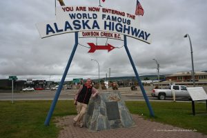 Michael Moll am Alaska Highway