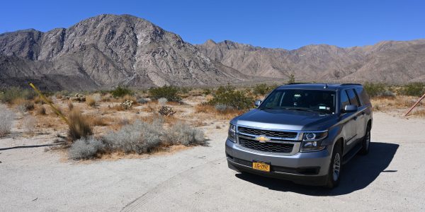 Unser SUV in der Wüste von Kalifornien
