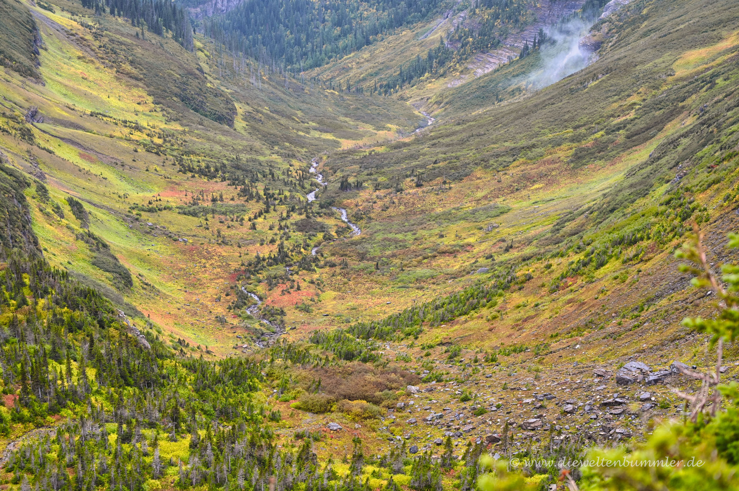 Blick in das tiefe Tal