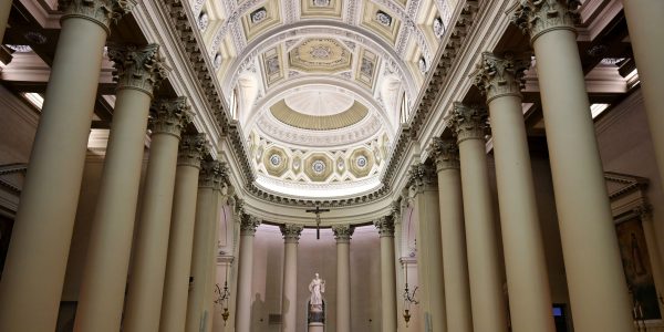 Im Inneren der Basilika