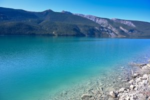 Schöner Muncho Lake