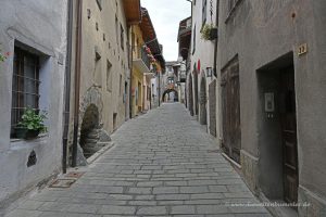 Kleine Gasse zur Festung