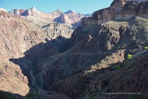 Serpentinen auf dem Bright Angel Trail