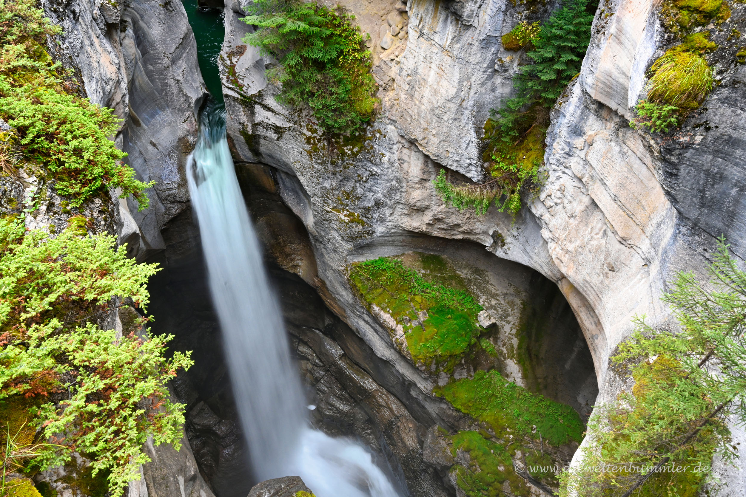 Wasserfall im Maligne Canyon