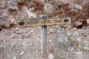 Wegweiser vom Bright Angel Trail