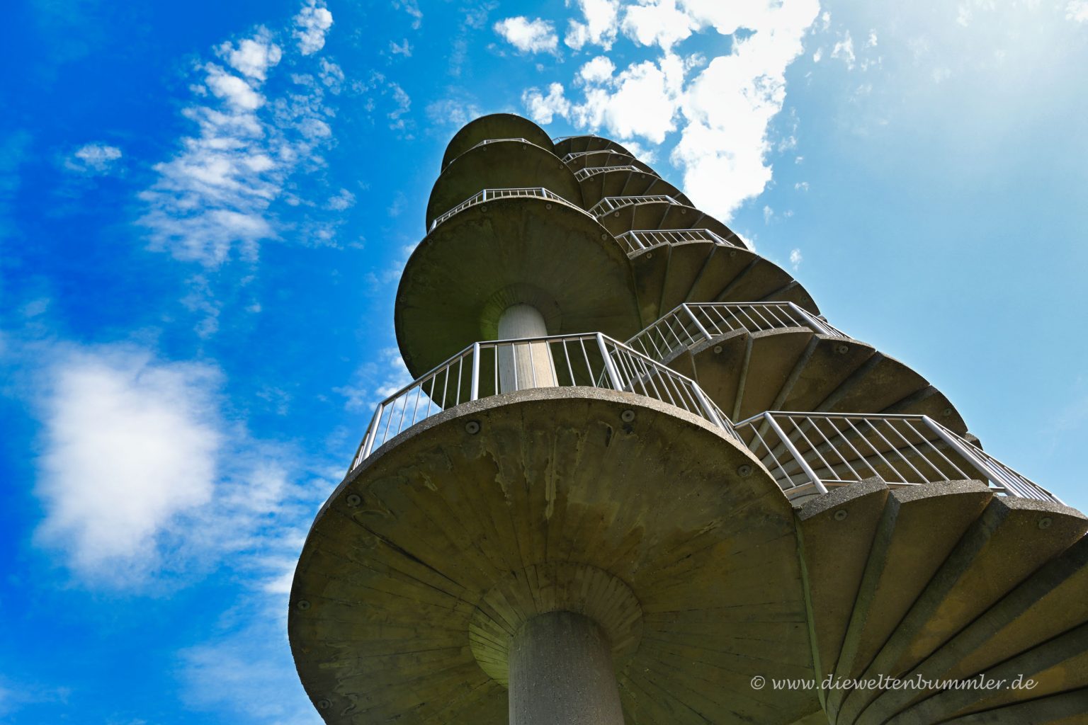 Wendeltreppe als Turm | Die Weltenbummler