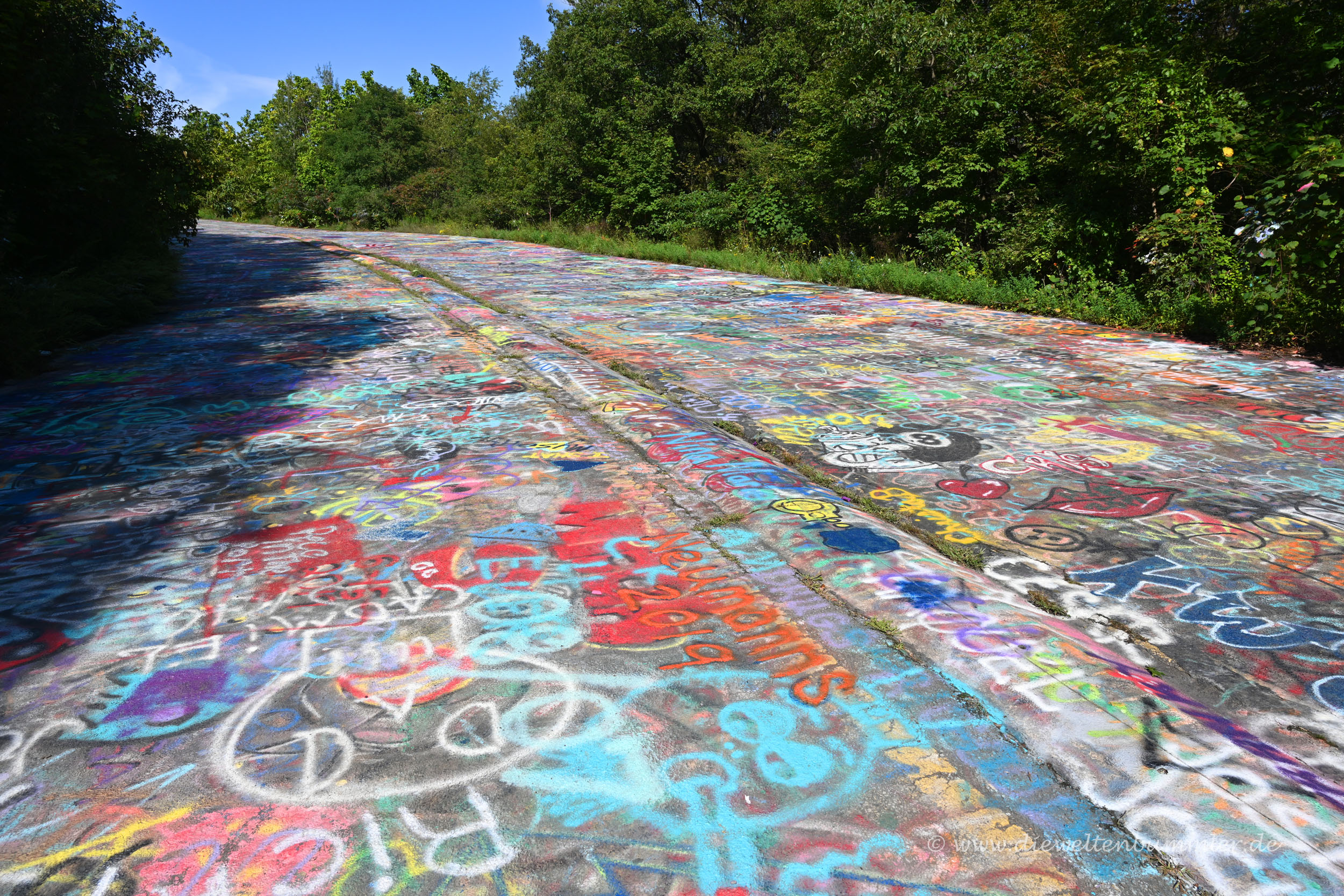 Bunter Highway in Centralia Die Weltenbummler
