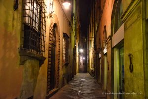 Lucca am Abend