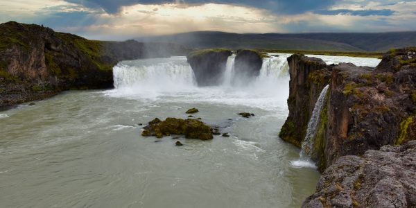 Prachtvoller Wasserfall