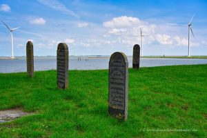 Alter Friedhof auf dem Deich