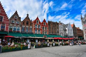 Am Marktplatz von Brügge