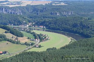 Die Elbe in ihrem Tal