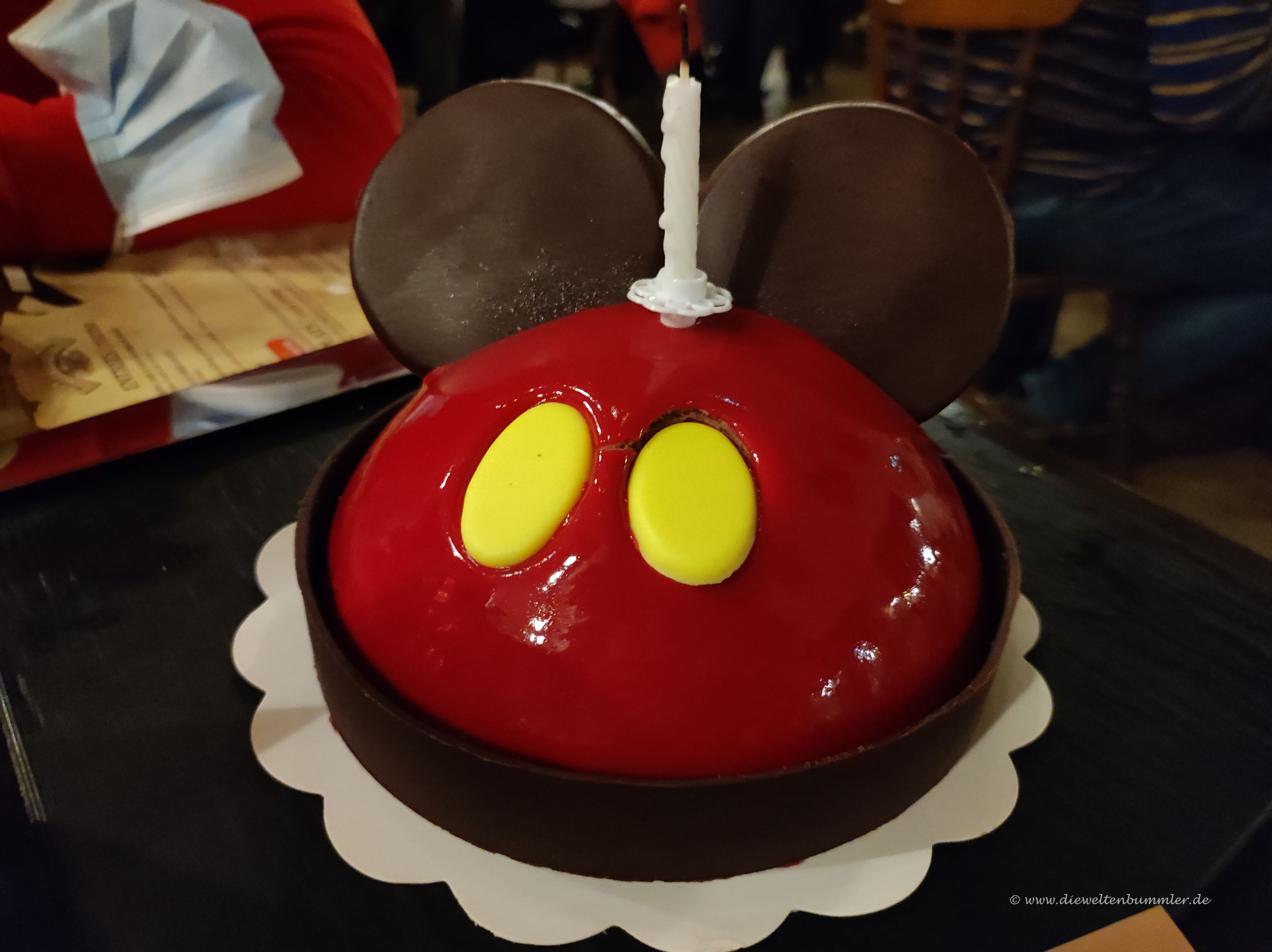 Geburtstagstorte im Disneyland