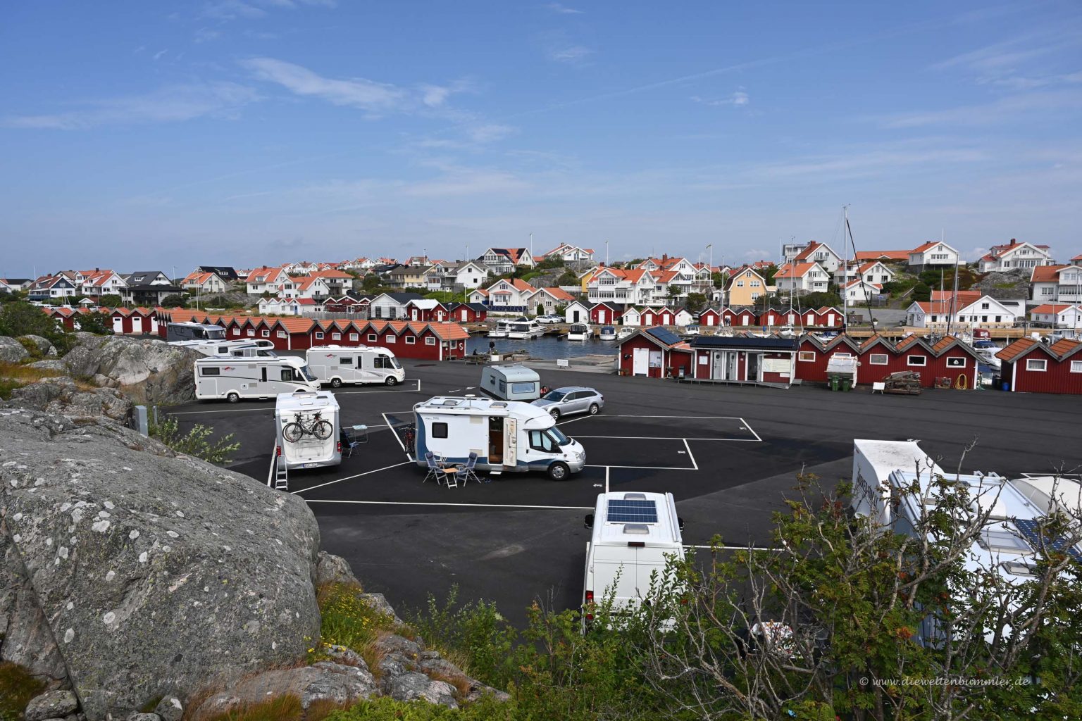 Marina auf der Insel Fotö