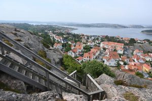 Treppe oberhalb von Fjällbacka