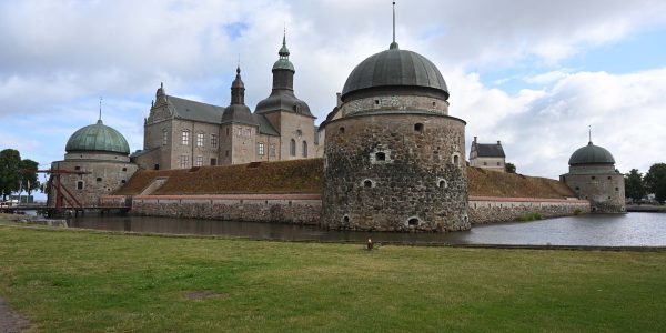 Die Burg Vadstena befindet sich direkt neben dem Wohnmobilstellplatz