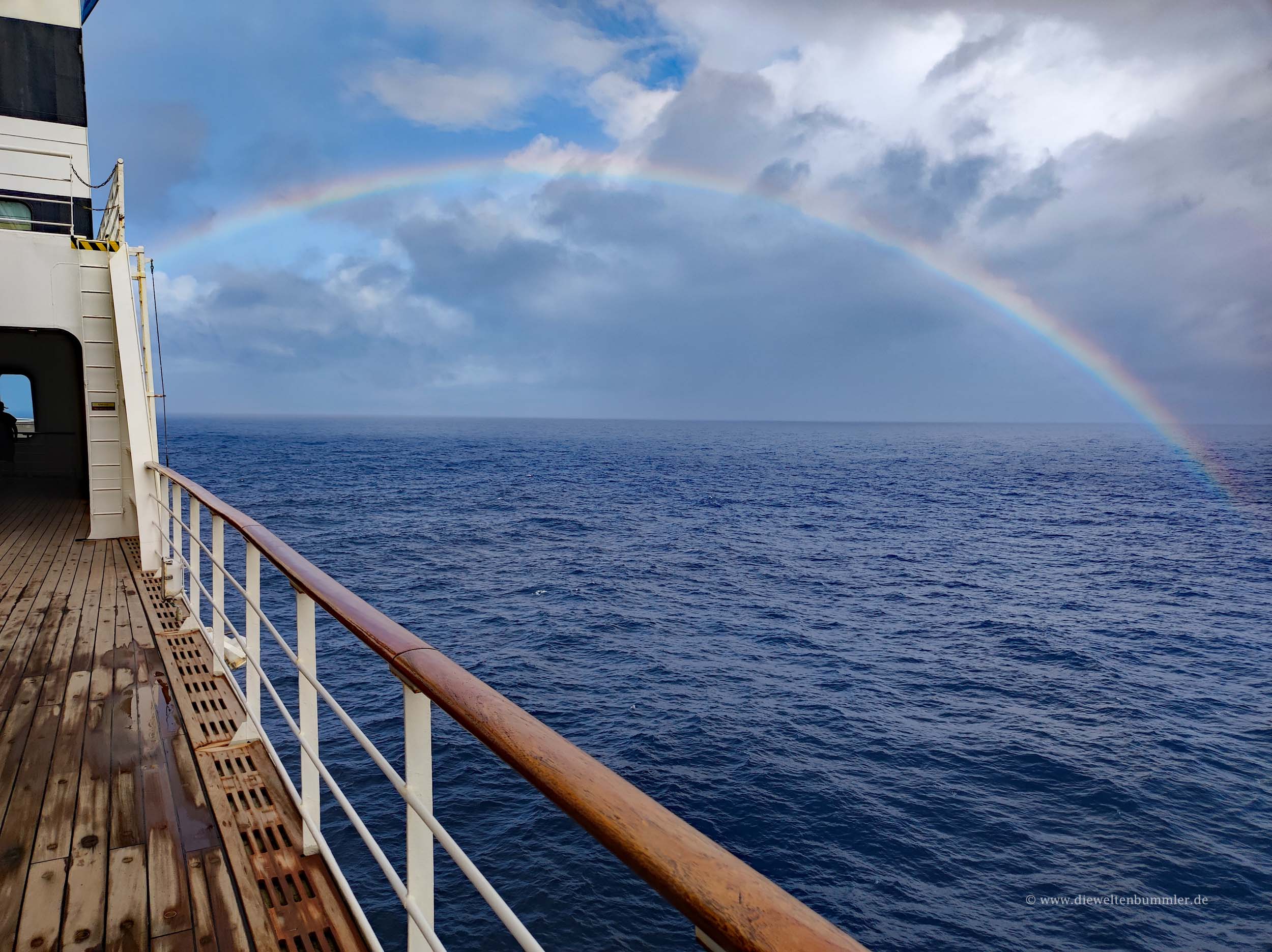 Regenbogen auf dem Atlantik