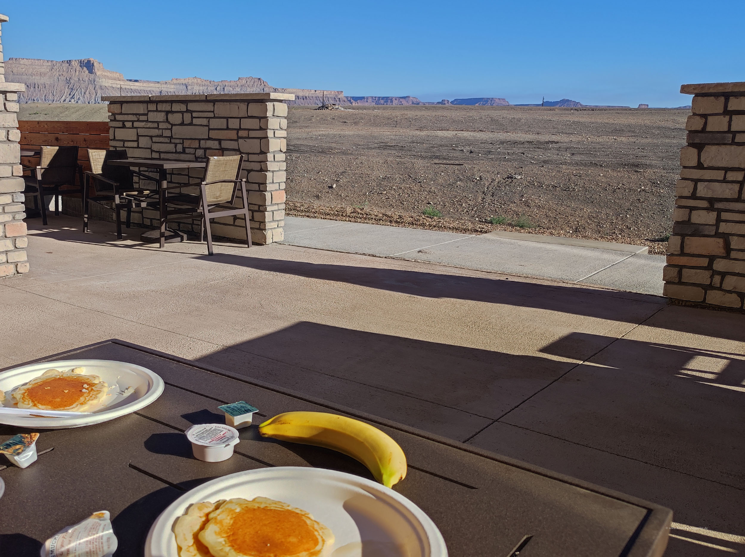Frühstück mit Blick auf die Wüste