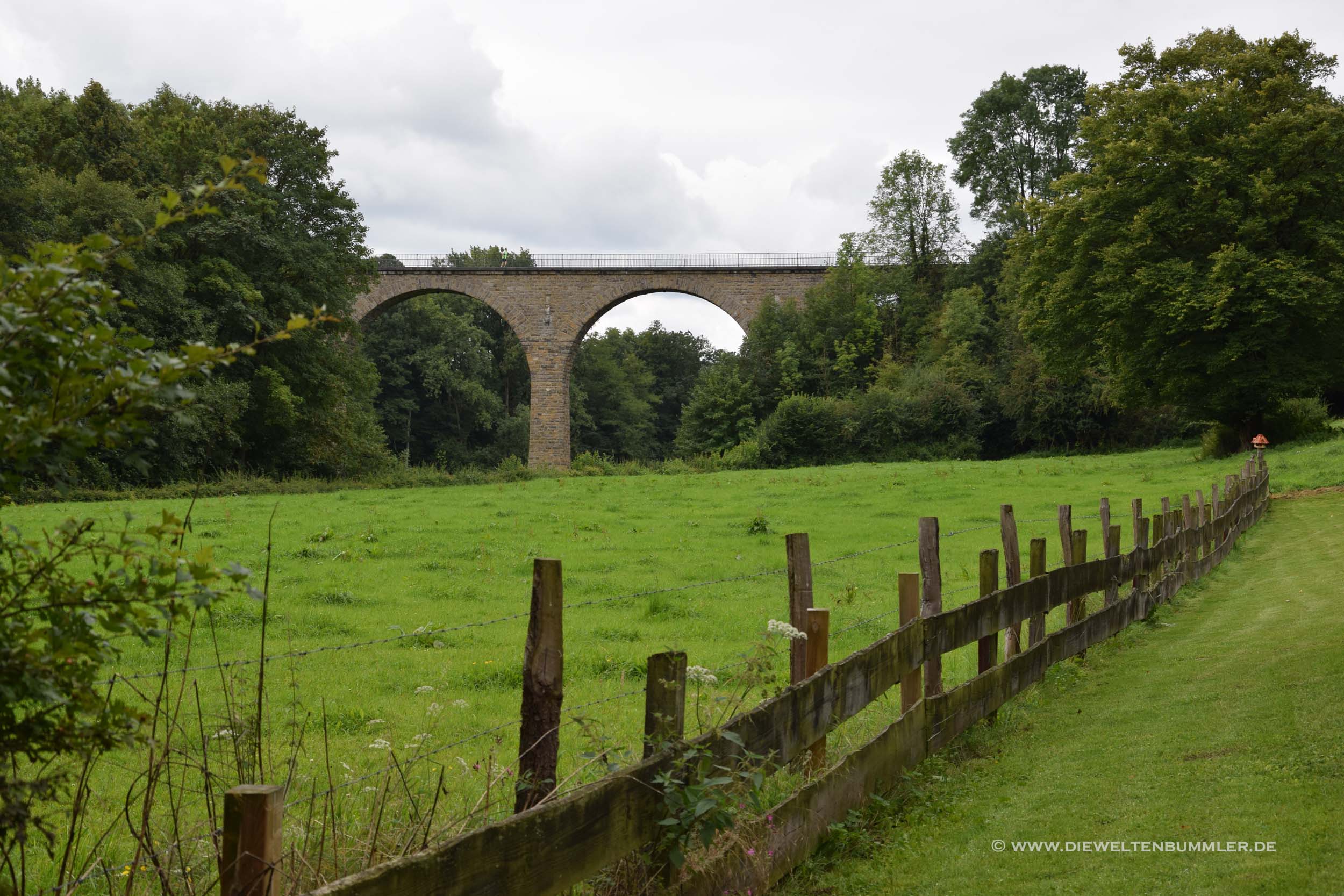 Viadukt auf dem Eifelsteig