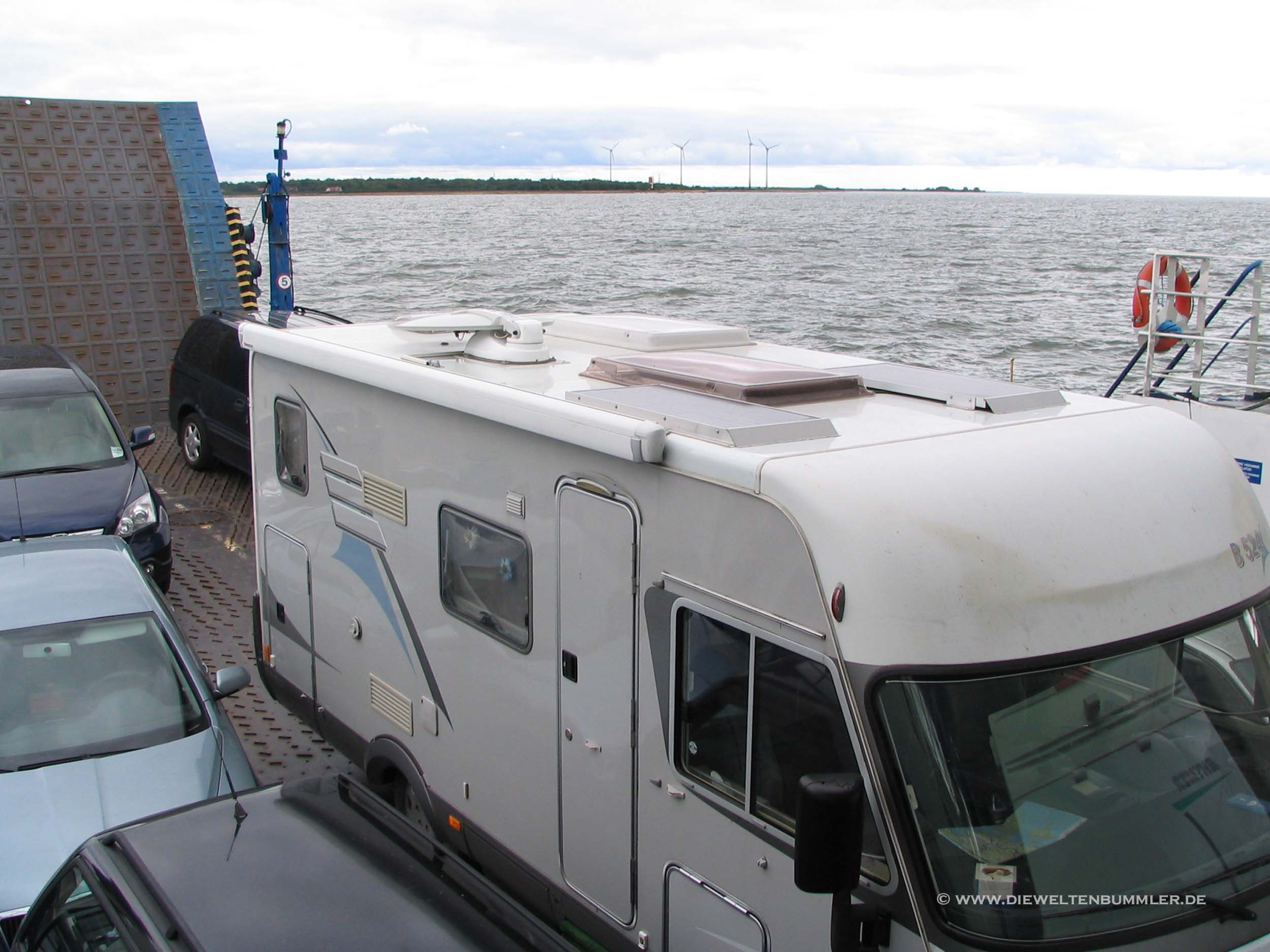 Wohnmobil auf estnischer Fähre