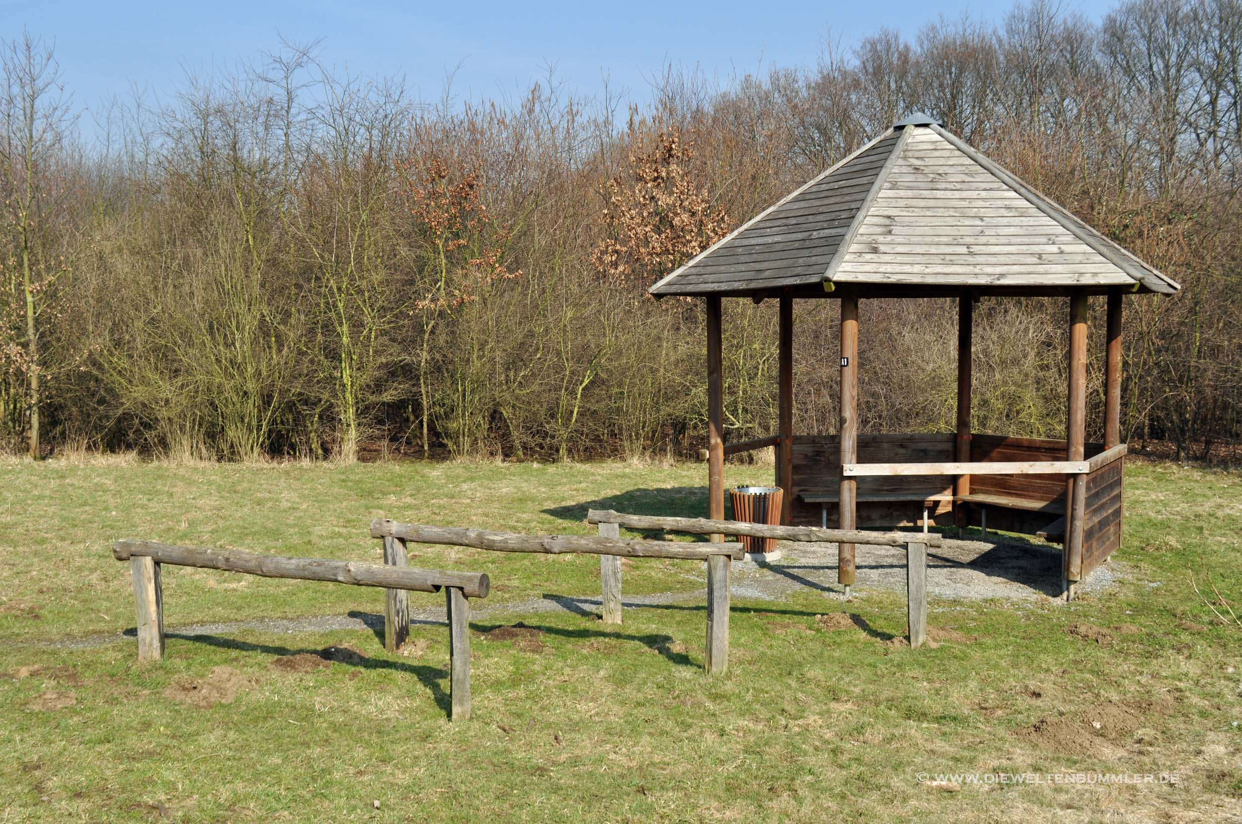 Rastplatz beim Wandern Rastplatz beim Wandern