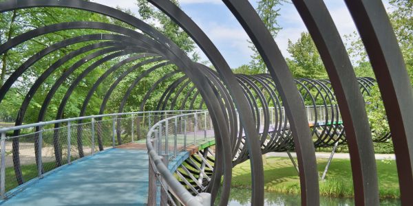 Slinky Springs to Fame-Brücke in Oberhausen