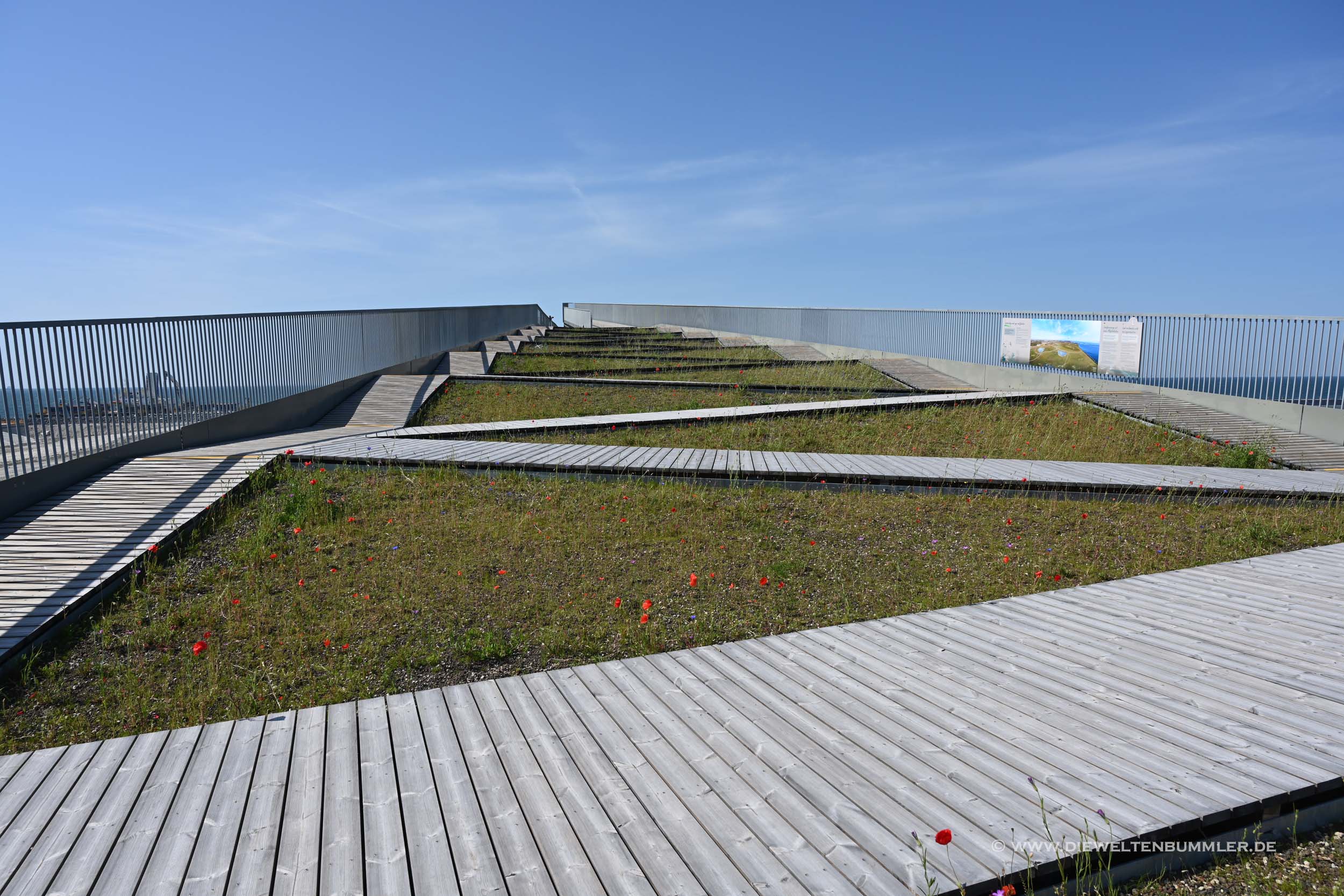 Aussichtsplattform an der Tunnelbaustelle in Dänemark