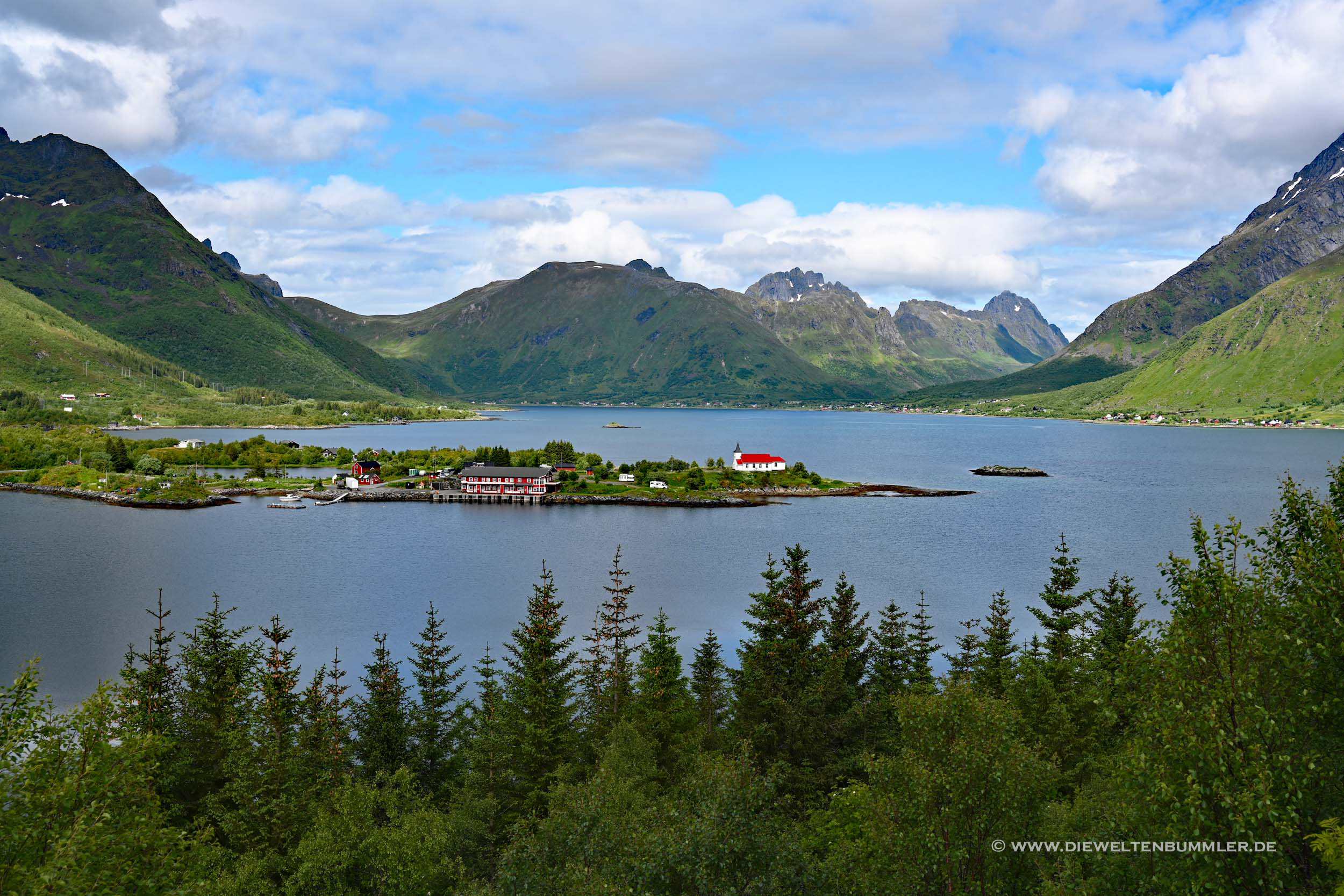Blick über den Fjord