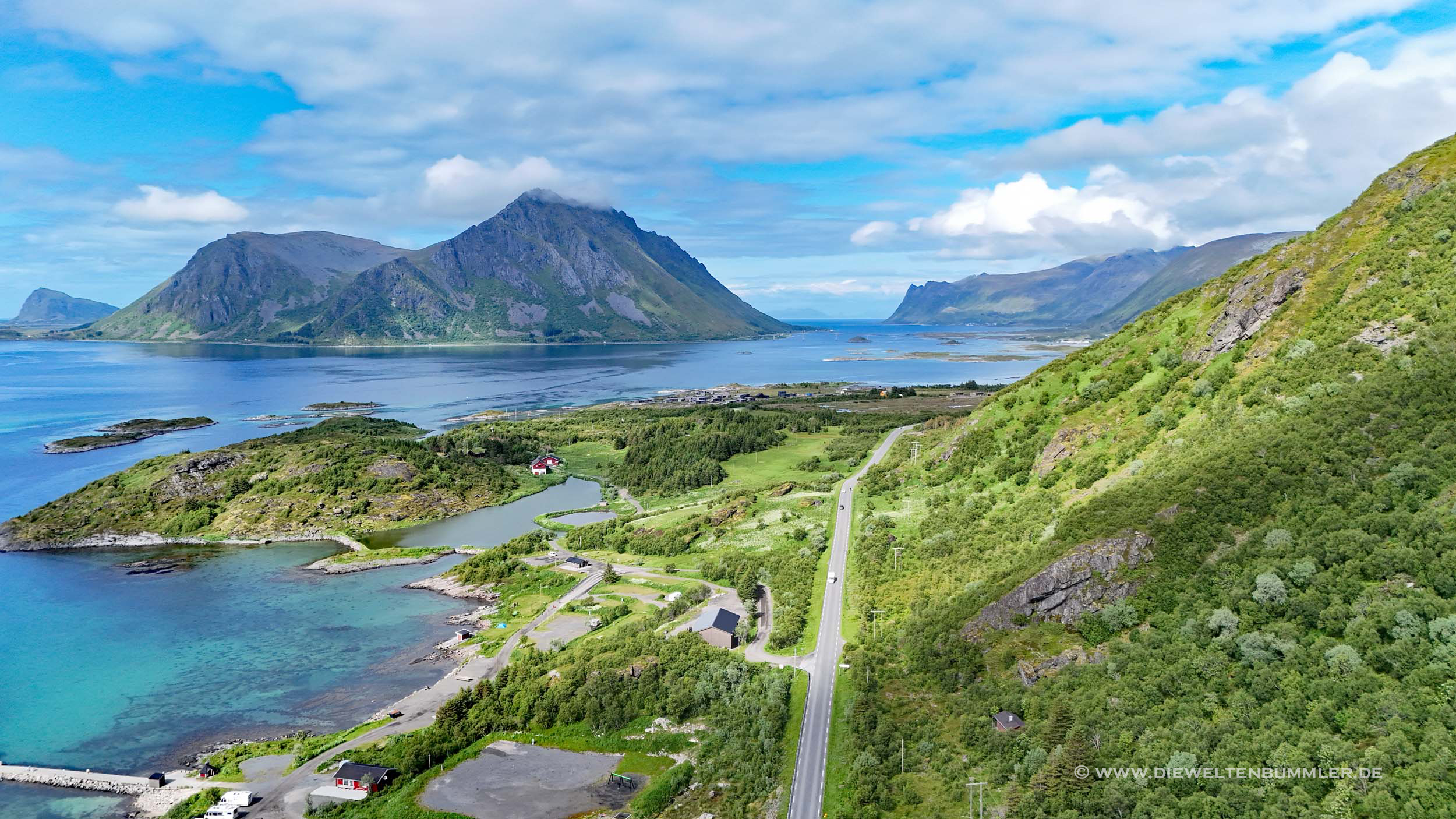 Traumstraße auf den Lofoten