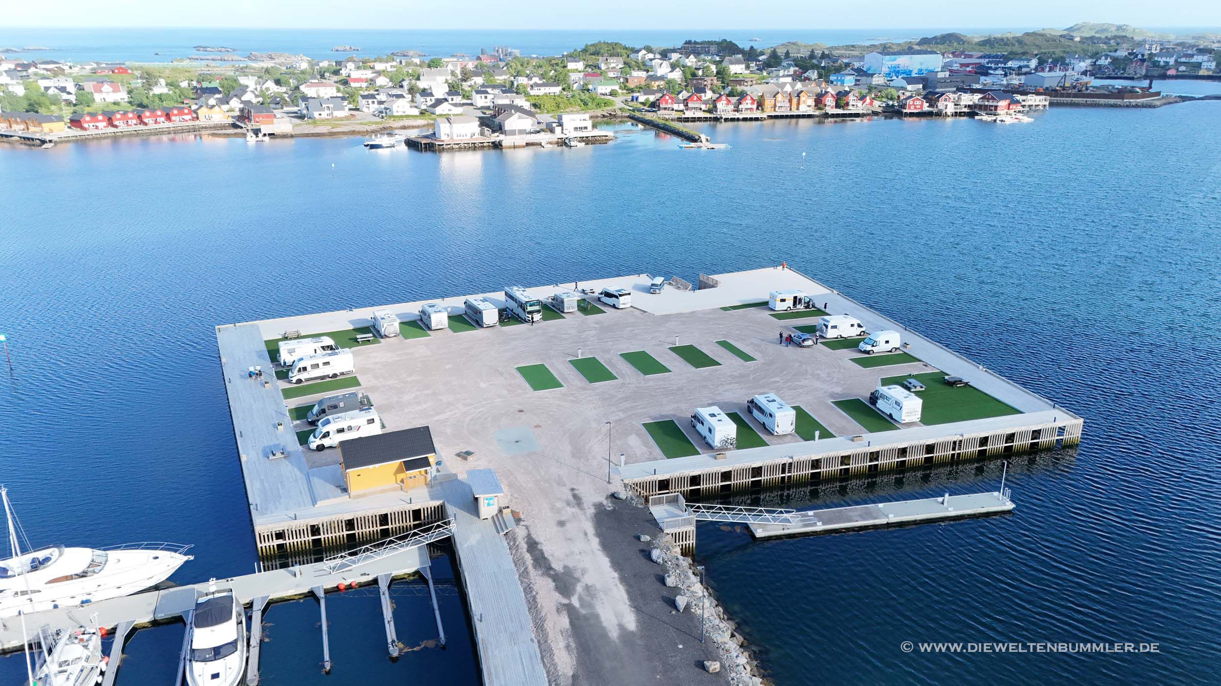 Wohnmobilstellplatz auf einer Insel