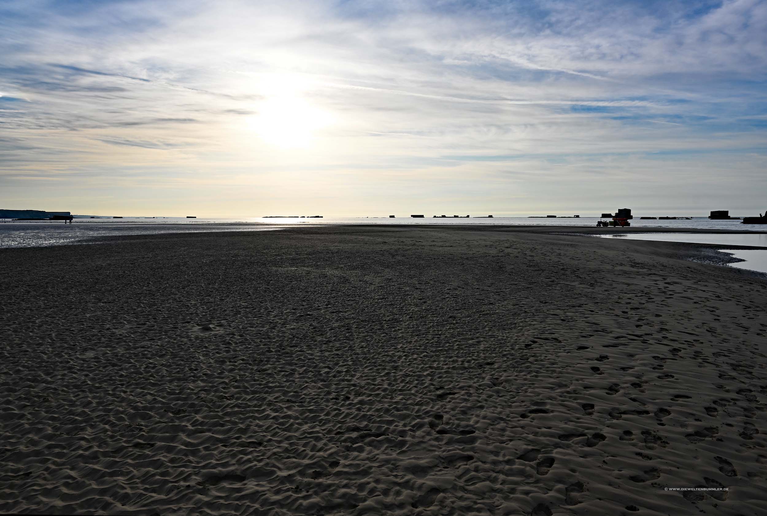 Weiter Strand bei Ebbe