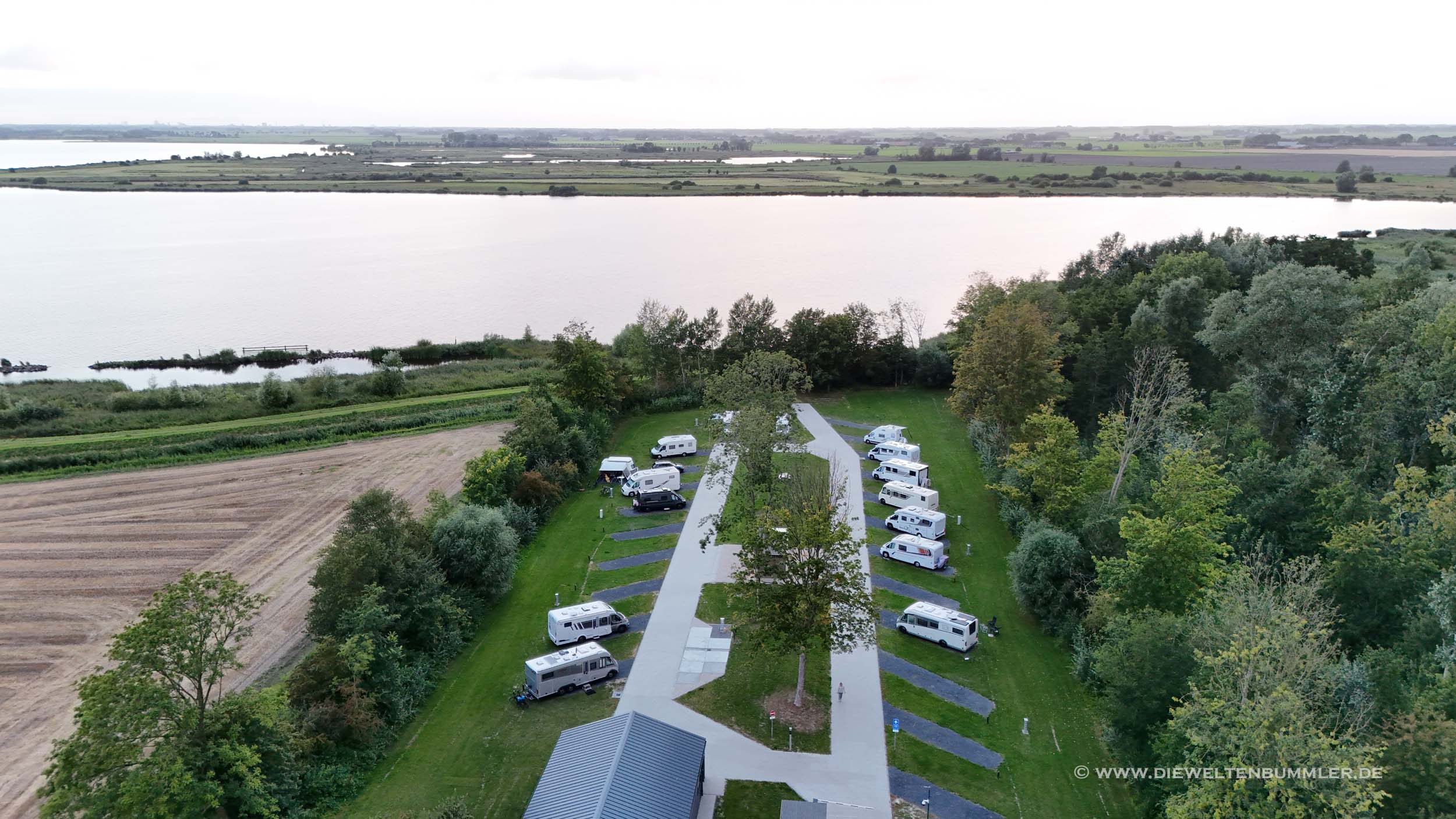 Wohnmobilstellplatz am Schildmeer