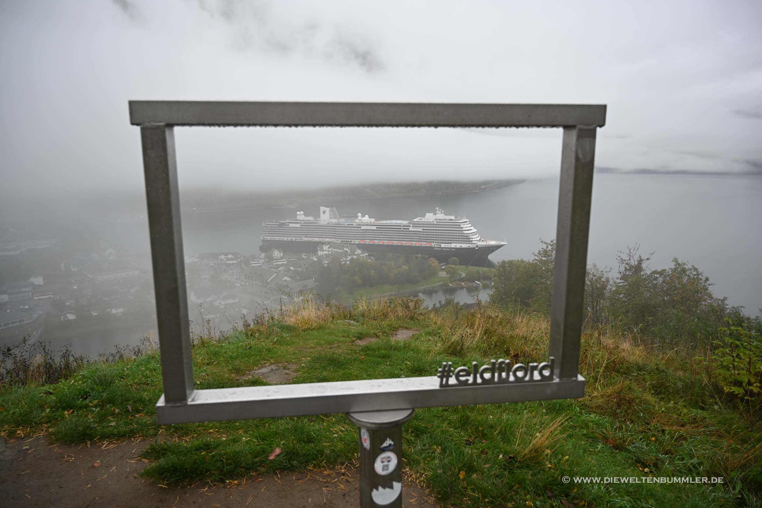 Die Rotterdam im Fjord Die Rotterdam im Fjord