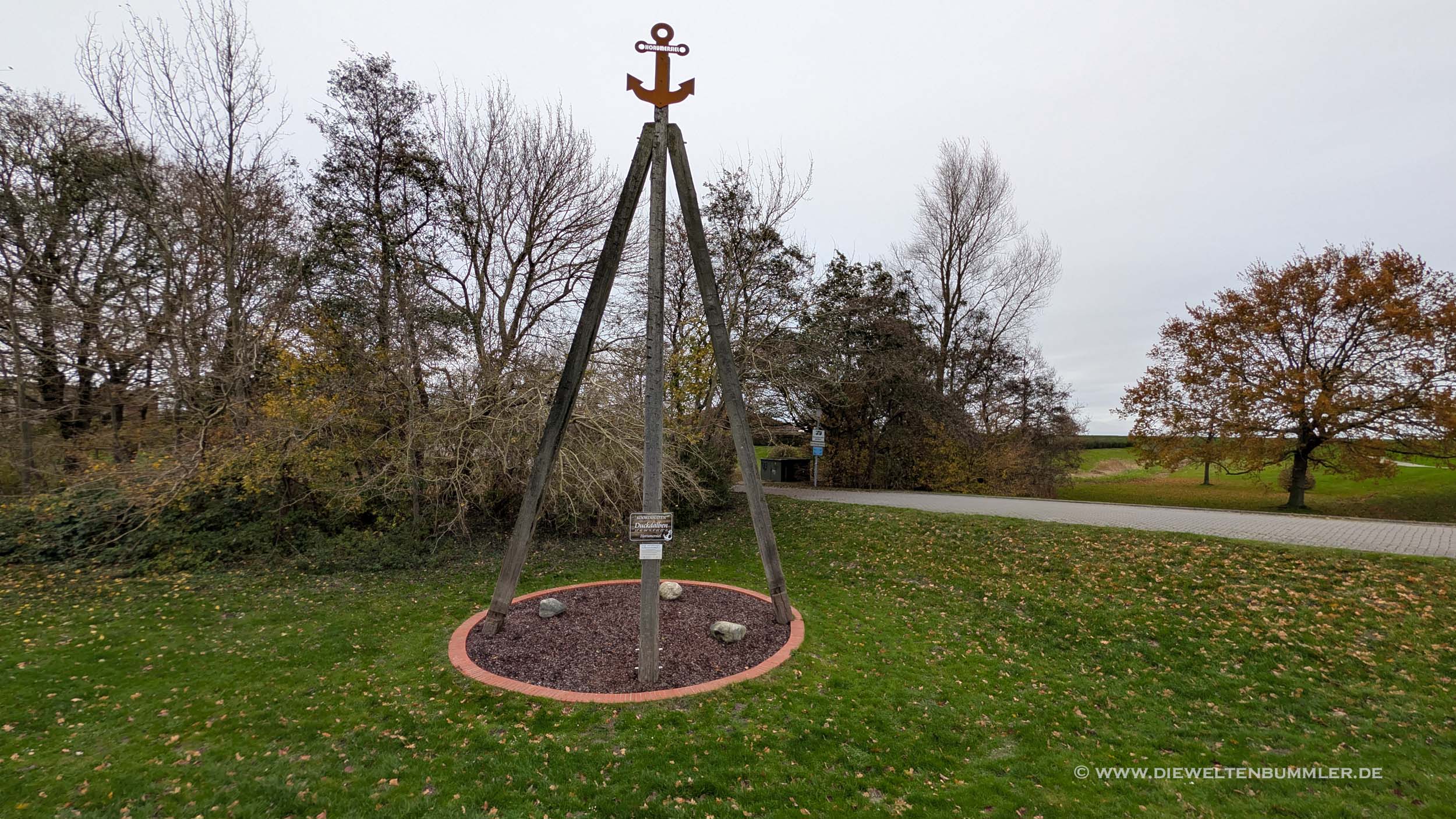 Duckdalben in Horumersiel Duckdalben in Horumersiel